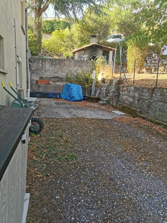 Appartement Dans Maison Individuelle Le Caylus Bas Saint-Affrique Fransa