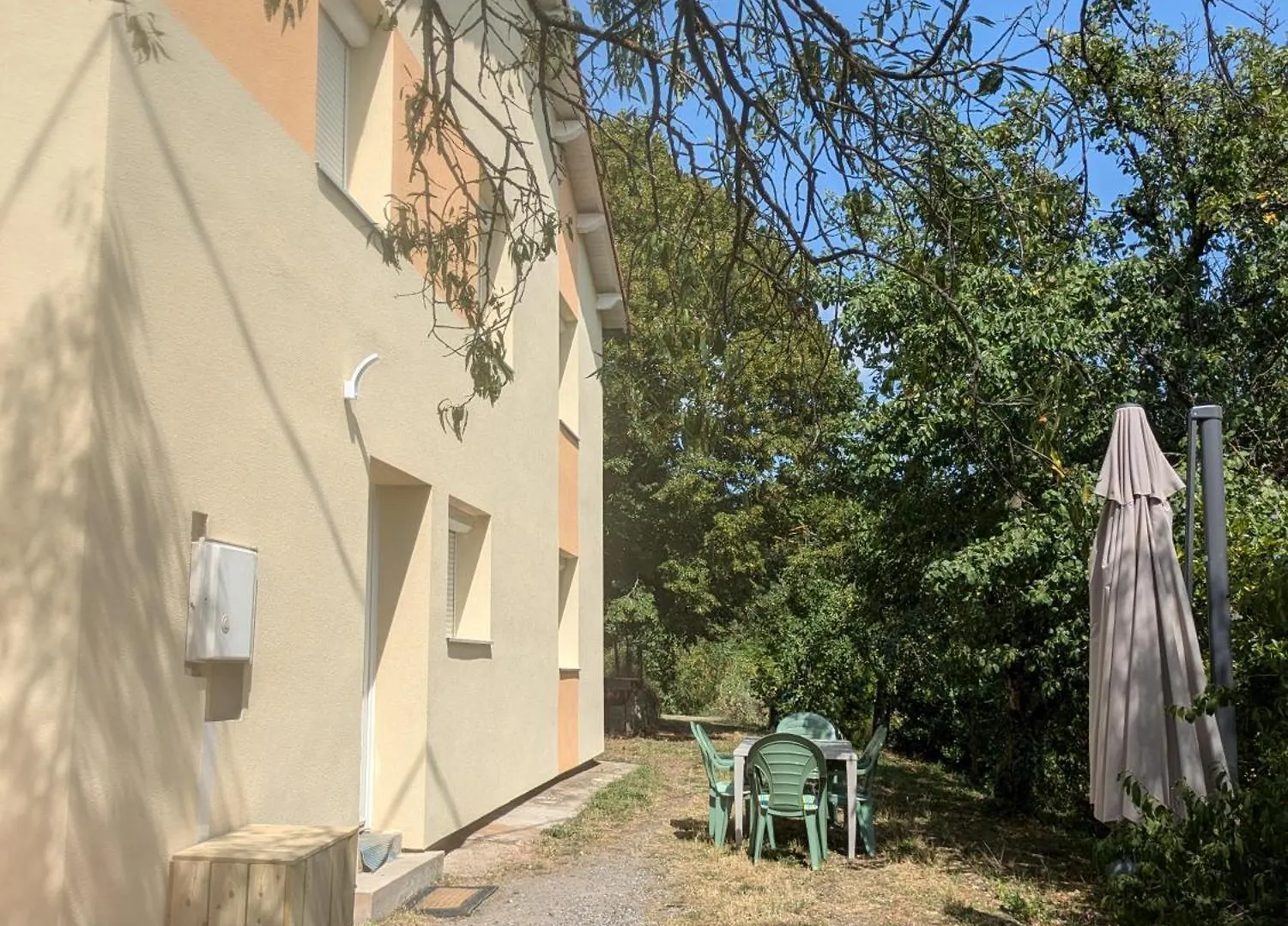 Daire Appartement Dans Maison Individuelle Le Caylus Bas Saint-Affrique